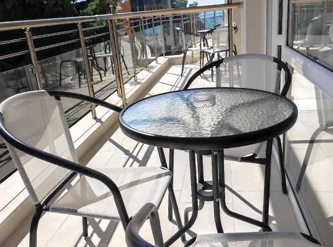 Hotel аурелия бей *