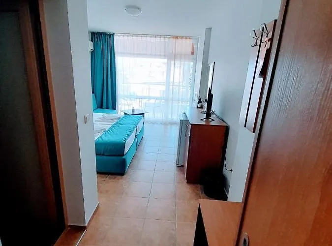 Hotel аурелия бей Ravda