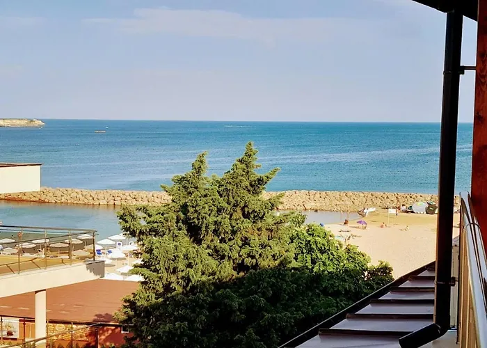 аурелия бей Hotel *