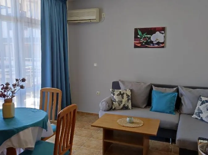 аурелия бей Ravda