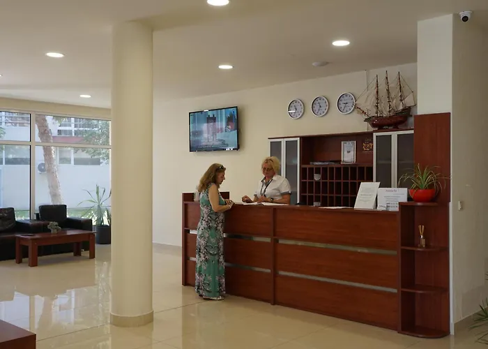 Hotel аурелия бей *