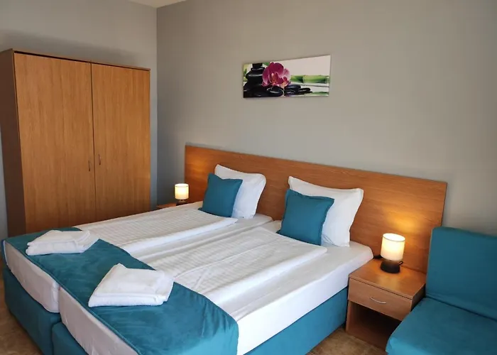 аурелия бей *