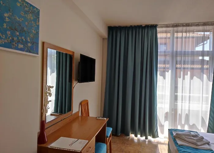 Hotel аурелия бей