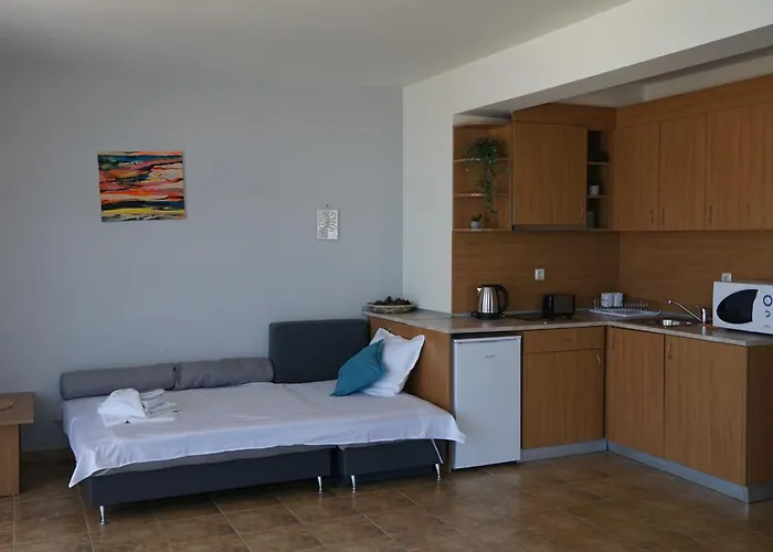 аурелия бей Hotel